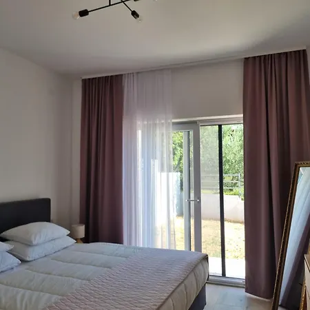 Segel Villa Pomer